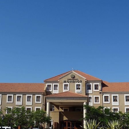 Peermont Mondior Hotel Gaborone Dış mekan fotoğraf