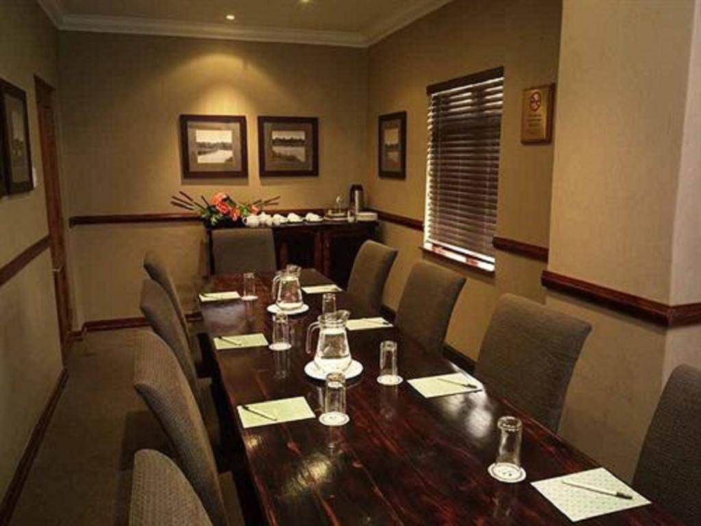 Peermont Mondior Hotel Gaborone Dış mekan fotoğraf