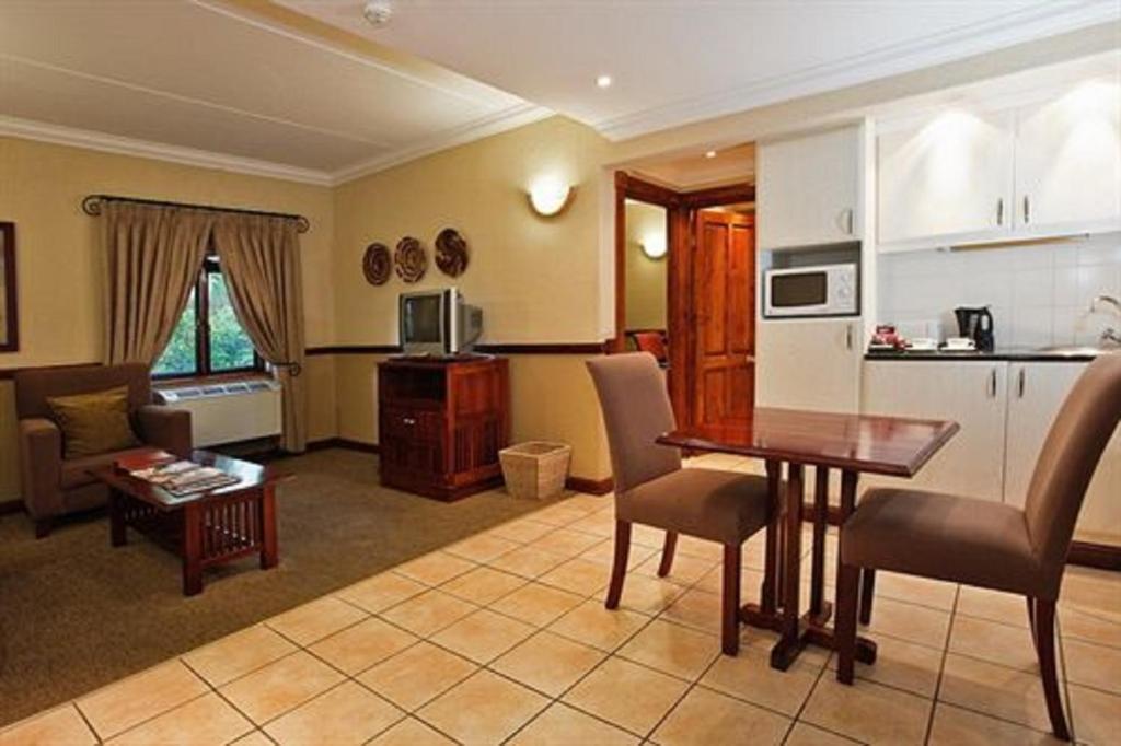 Peermont Mondior Hotel Gaborone Dış mekan fotoğraf