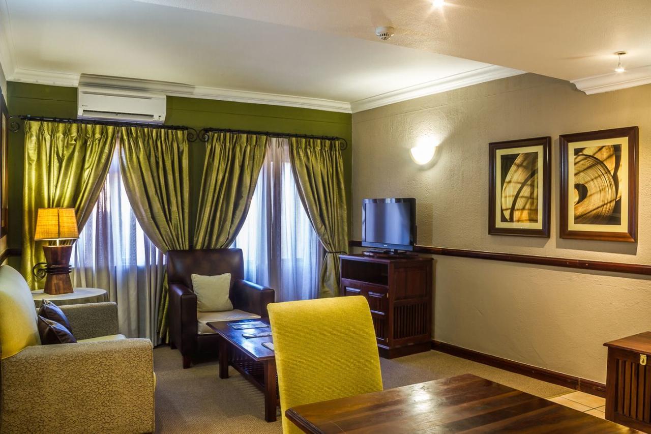 Peermont Mondior Hotel Gaborone Dış mekan fotoğraf