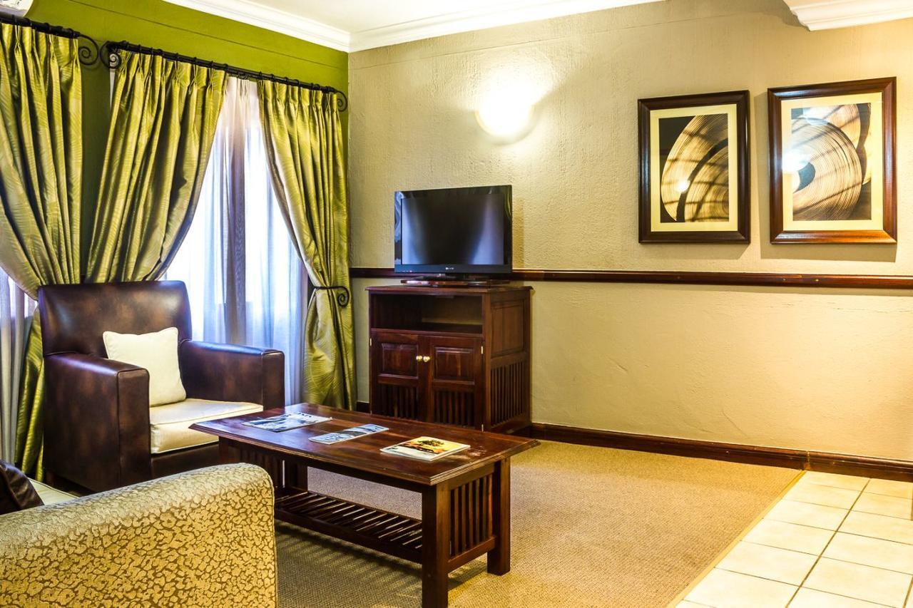 Peermont Mondior Hotel Gaborone Dış mekan fotoğraf