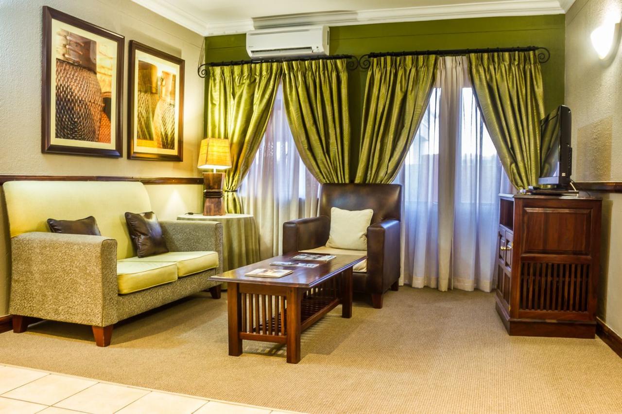 Peermont Mondior Hotel Gaborone Dış mekan fotoğraf