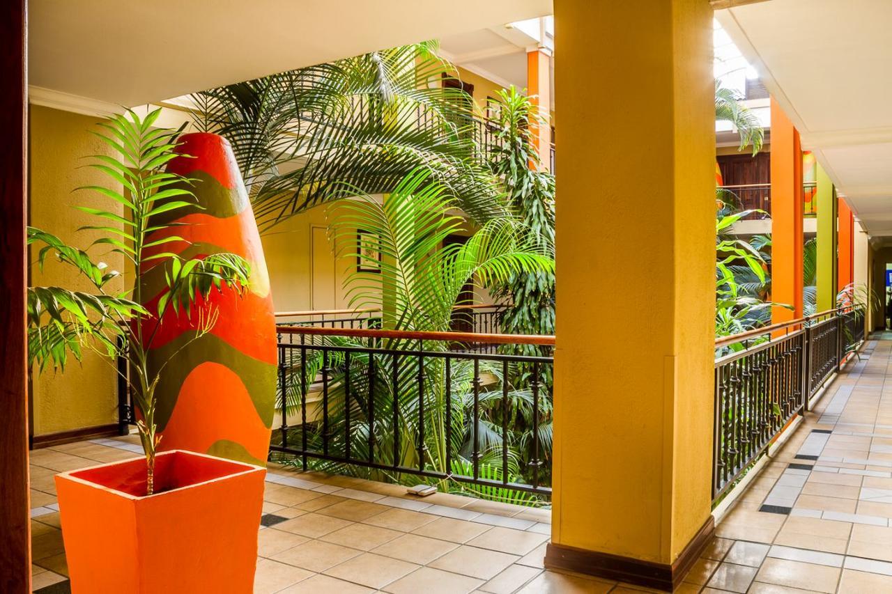 Peermont Mondior Hotel Gaborone Dış mekan fotoğraf