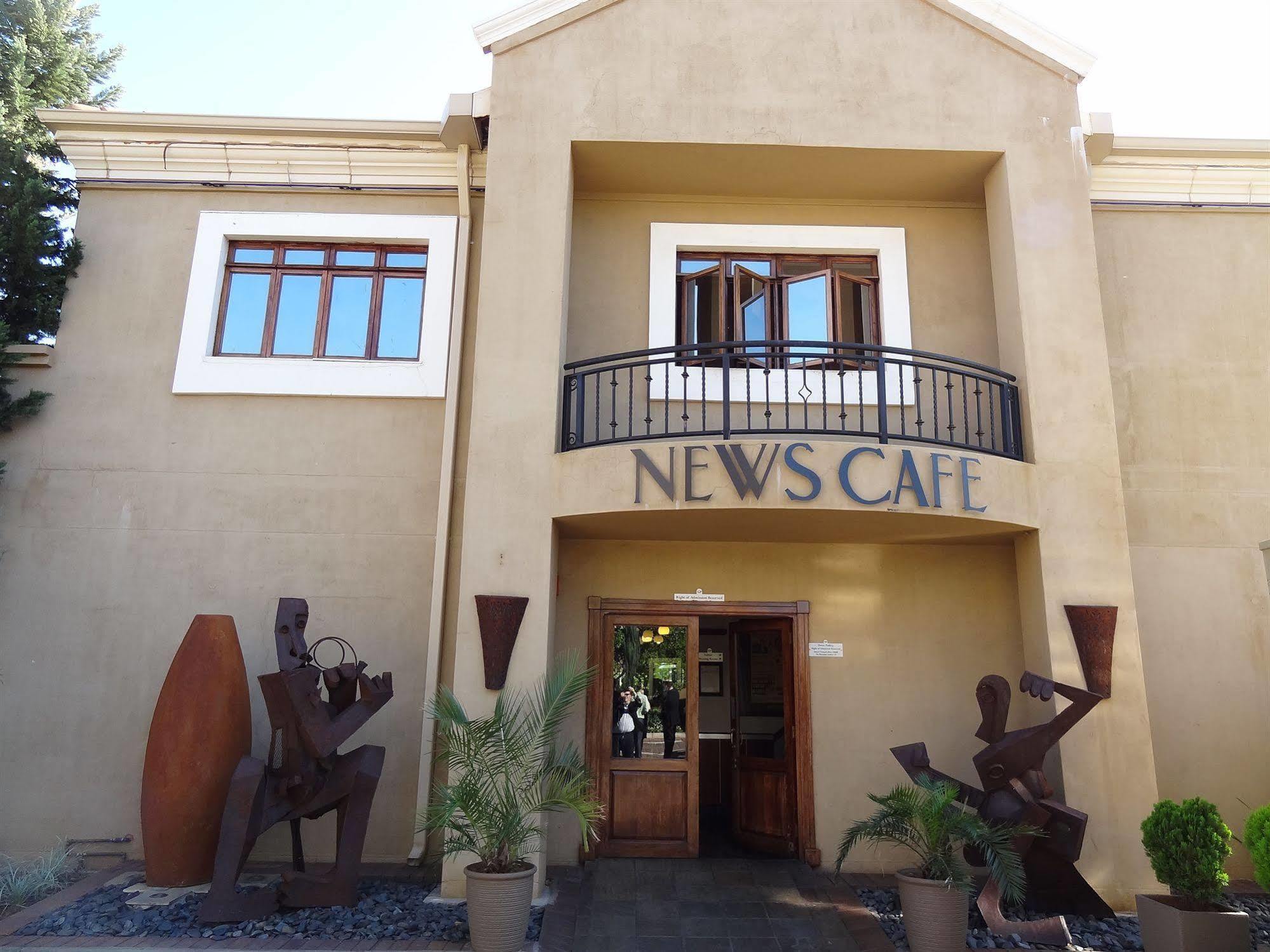 Peermont Mondior Hotel Gaborone Dış mekan fotoğraf
