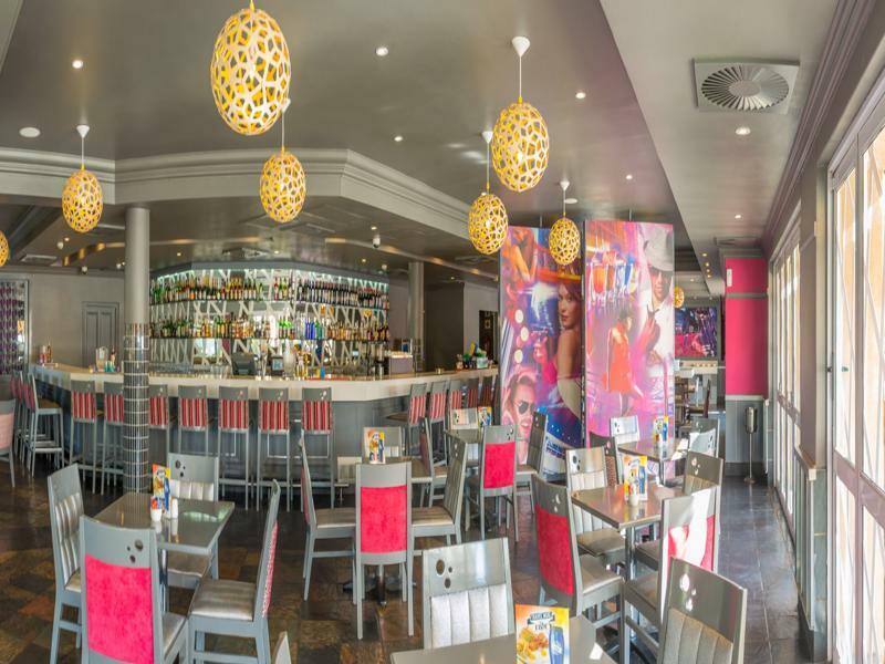 Peermont Mondior Hotel Gaborone Dış mekan fotoğraf