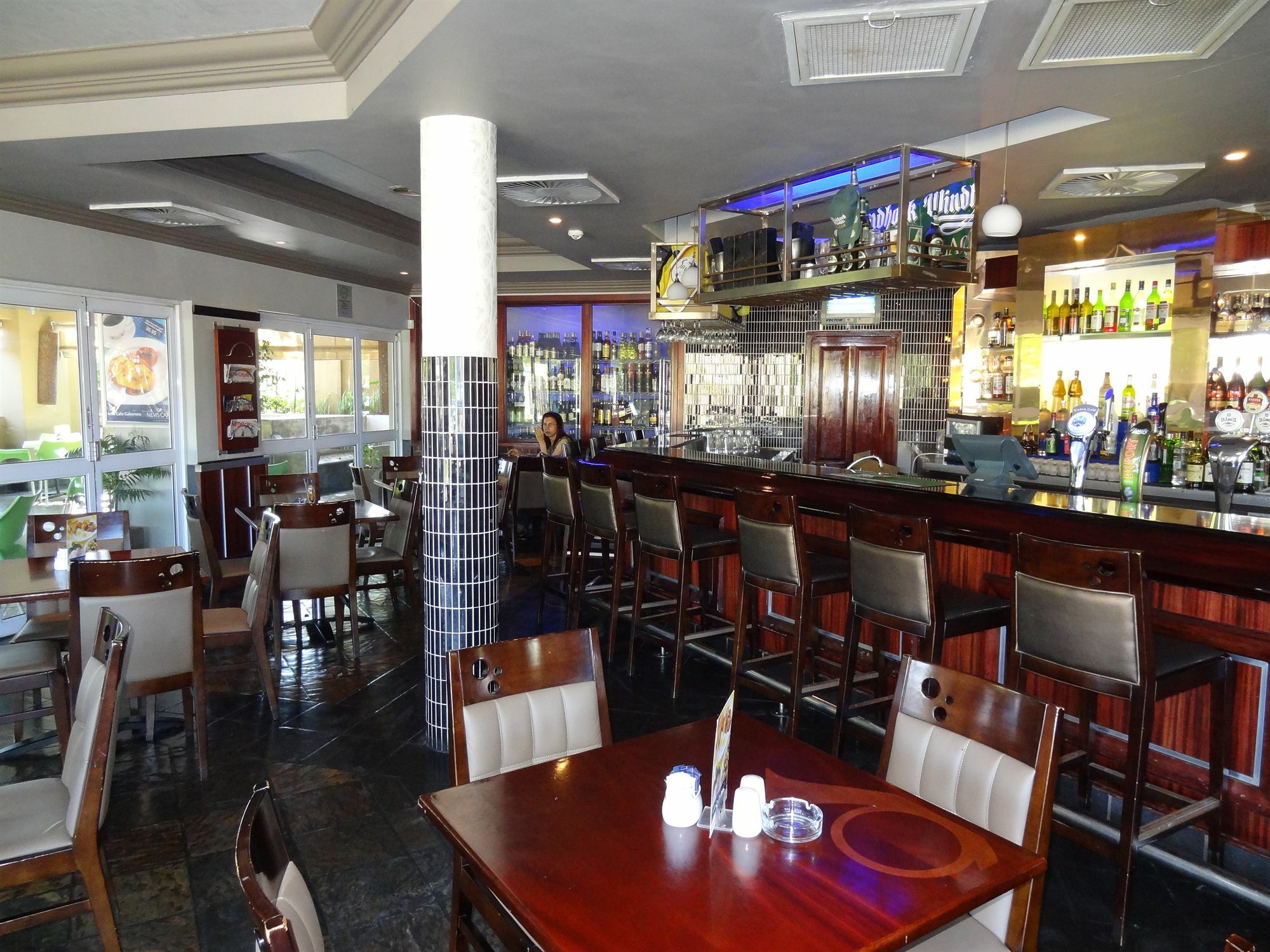 Peermont Mondior Hotel Gaborone Dış mekan fotoğraf