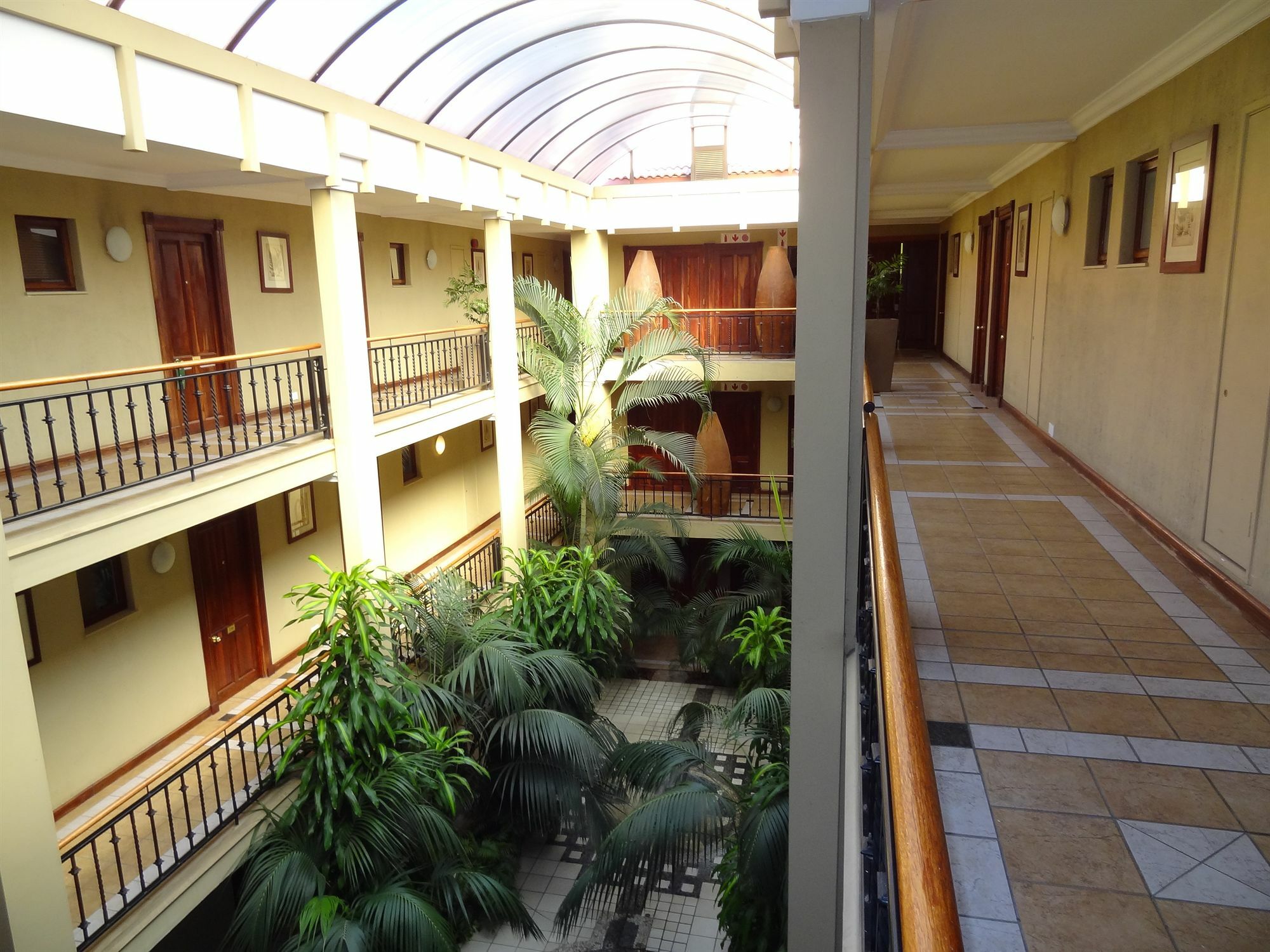 Peermont Mondior Hotel Gaborone Dış mekan fotoğraf